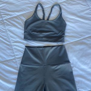 SET ACTIVE LUXFORM BIKER SHORTS AND SCOOP Y BRA SIZE SMALL